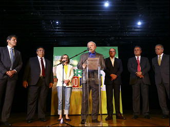 O presidente eleito, Luiz Inácio Lula da Silva, anuncia ministros durante coletiva no CCBB Brasília. O presidente eleito, Luiz Inácio Lula da Silva, anuncia ministros durante coletiva no CCBB Brasília.